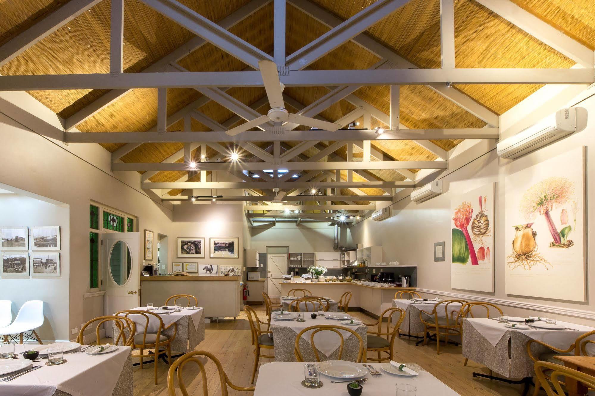 Quarry Lake Inn East London Zewnętrze zdjęcie